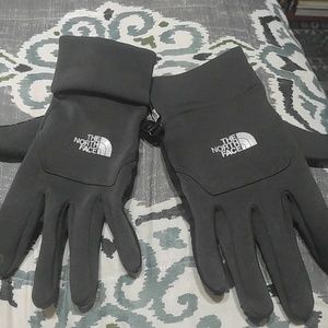 The North face gloves